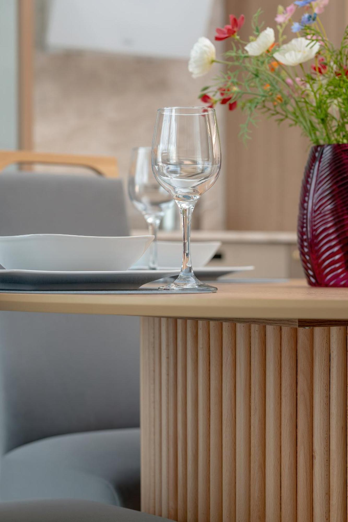Elegancki Apartament W Sopocie Z Parkingiem I Klimatyzacja Blisko Plazy By Rent Like Home ソポト エクステリア 写真